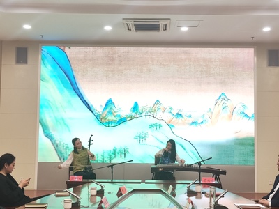 泰山區(qū)文旅局與泰山學(xué)院攜手共進(jìn)，開啟實(shí)踐教學(xué)與文化藝術(shù)交流新篇章